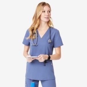 Rare FIGS Big Sky Blue L Women’s Casma Scrub Top Large Limited Edition